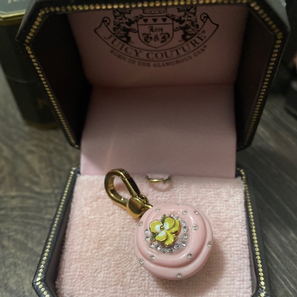 Juicy Couture Pink Cupcake charm